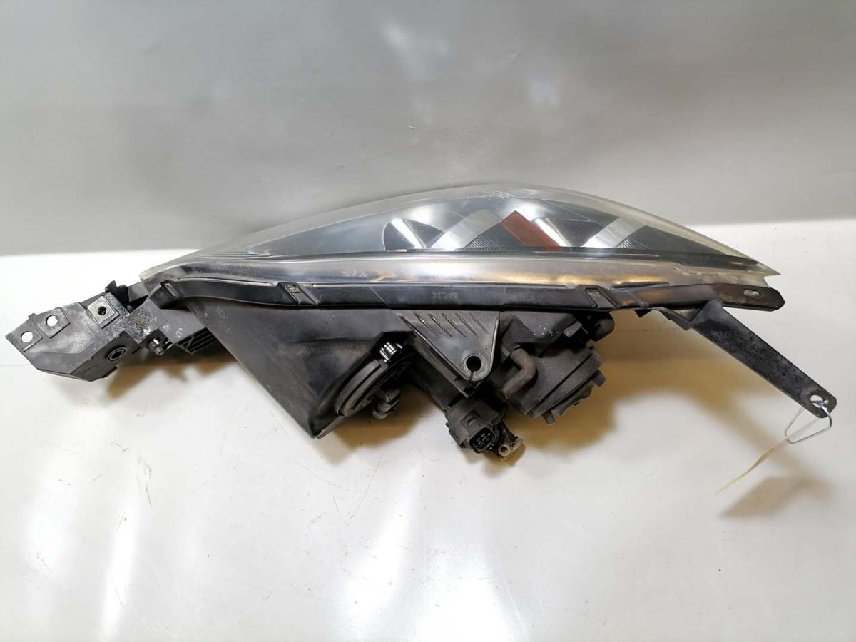 Mazda 3 Bk original Scheinwerfer vorn rechts Halogen Fließheck Facelift Bj.2007